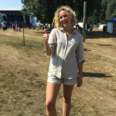 Алиса, 23