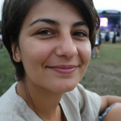 Гульназ, 32