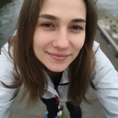 Скромница