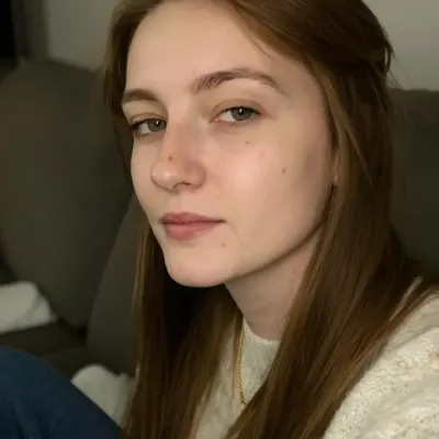 Софико, 27