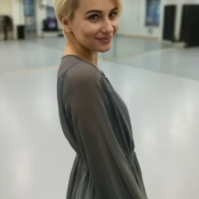 Оля, 36