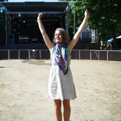 Ариана, 27