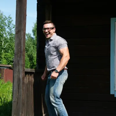 Роман, 36