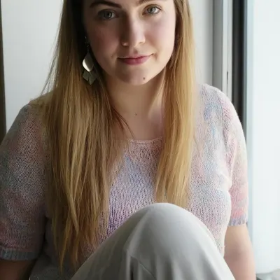 Юля, 24
