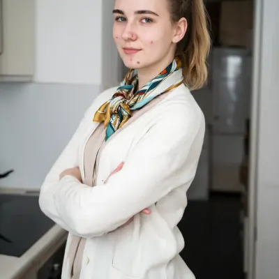 Адель, 28
