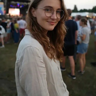 Полина, 28